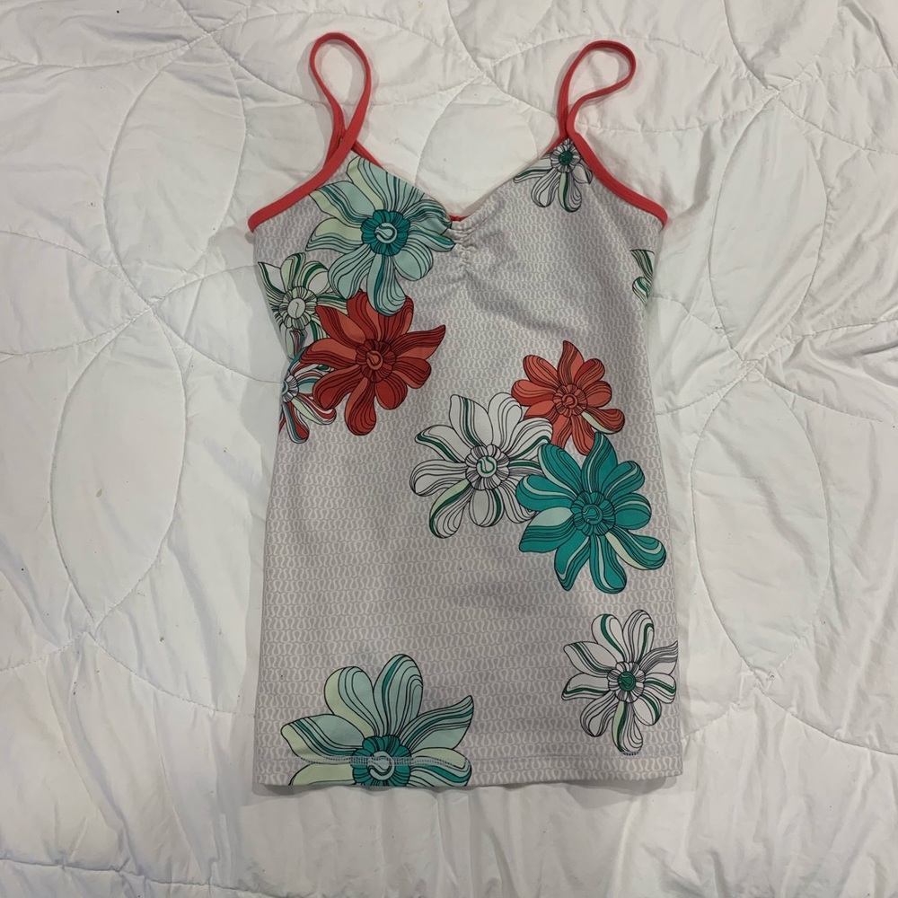 lulu lemon tank